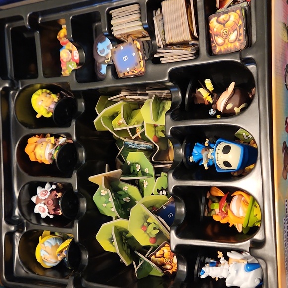 PRE-OWNED KROSMASTER ARENA BOARD GAME. GOOD CONDITION - Picture 3 of 6